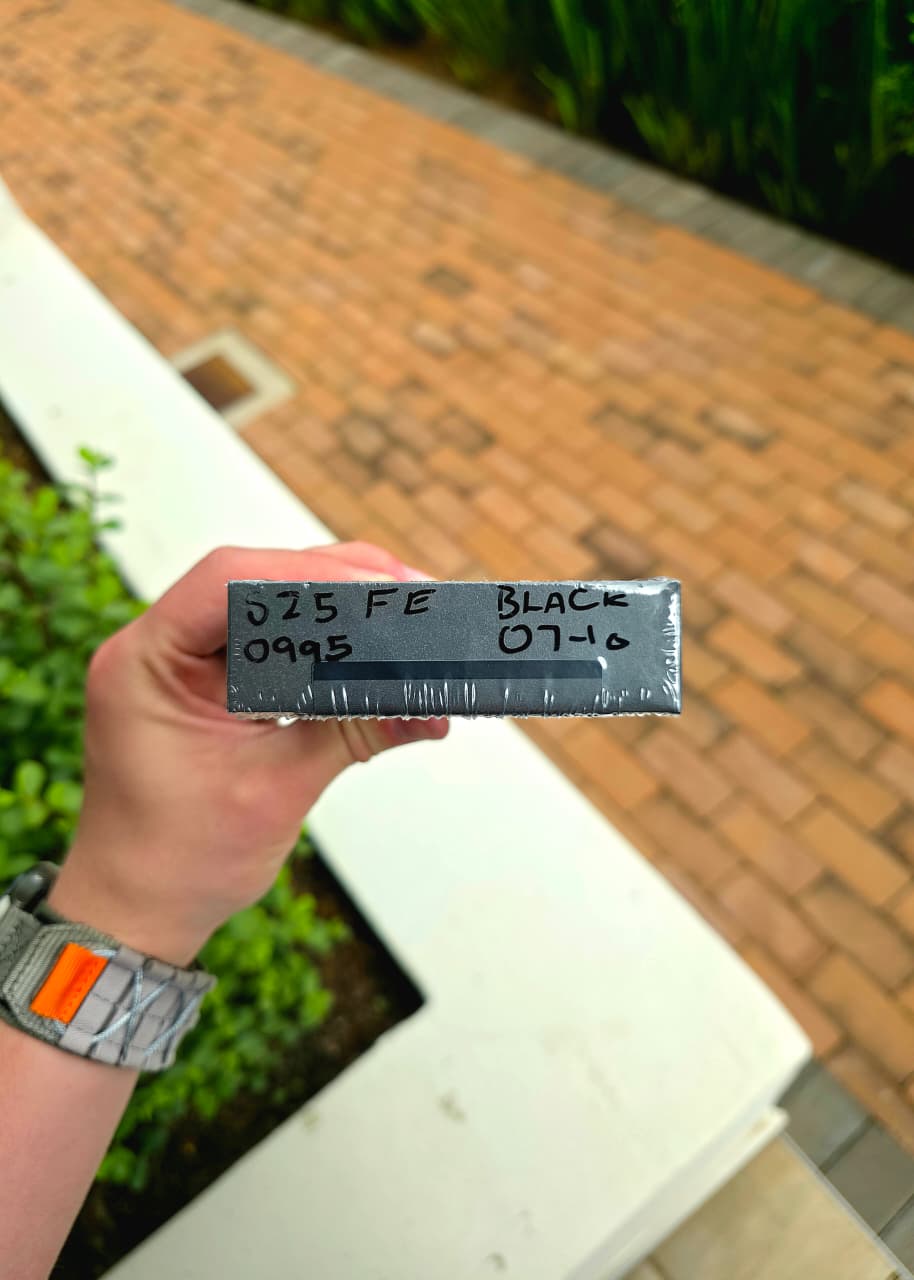 SAMSUNG S25 FE - 256GB STORAGE - JETBLACK - BRAND NEW