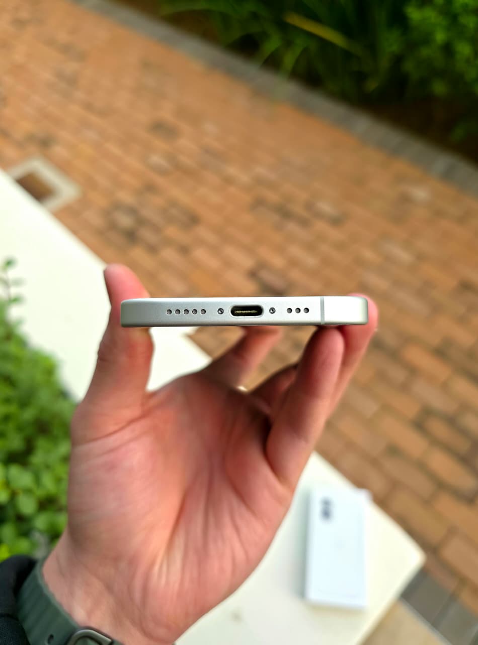 IPHONE 16 - 128GB STORAGE - (A+ GRADE)