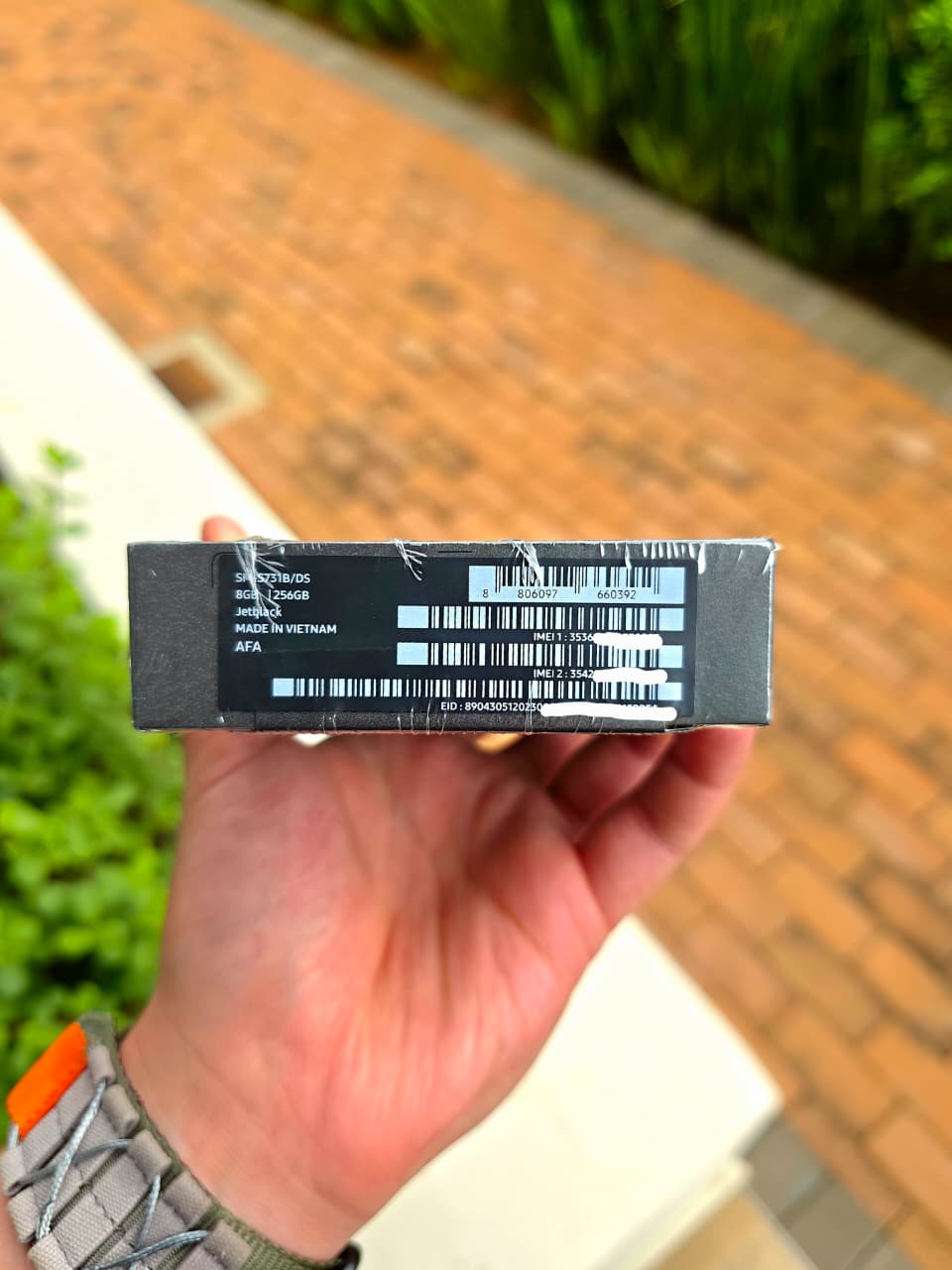 SAMSUNG S25 FE - 256GB STORAGE - JETBLACK - BRAND NEW