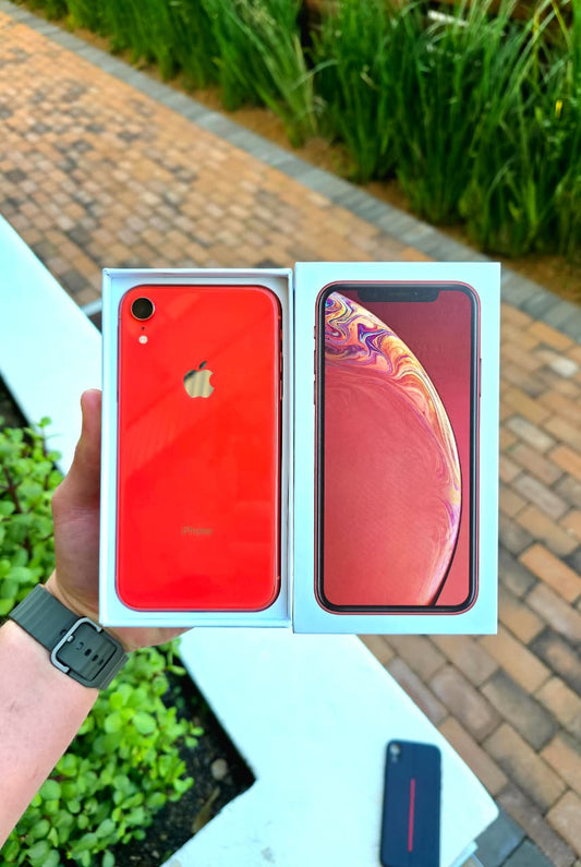 IPHONE XR - 64GB STORAGE - 100% BATTERY HEALTH - (A GRADE)